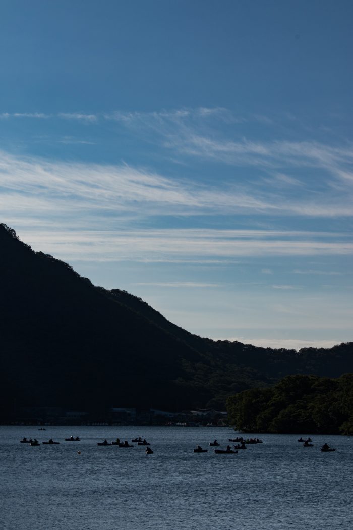 大沼ワカサギ釣り解禁日の風景