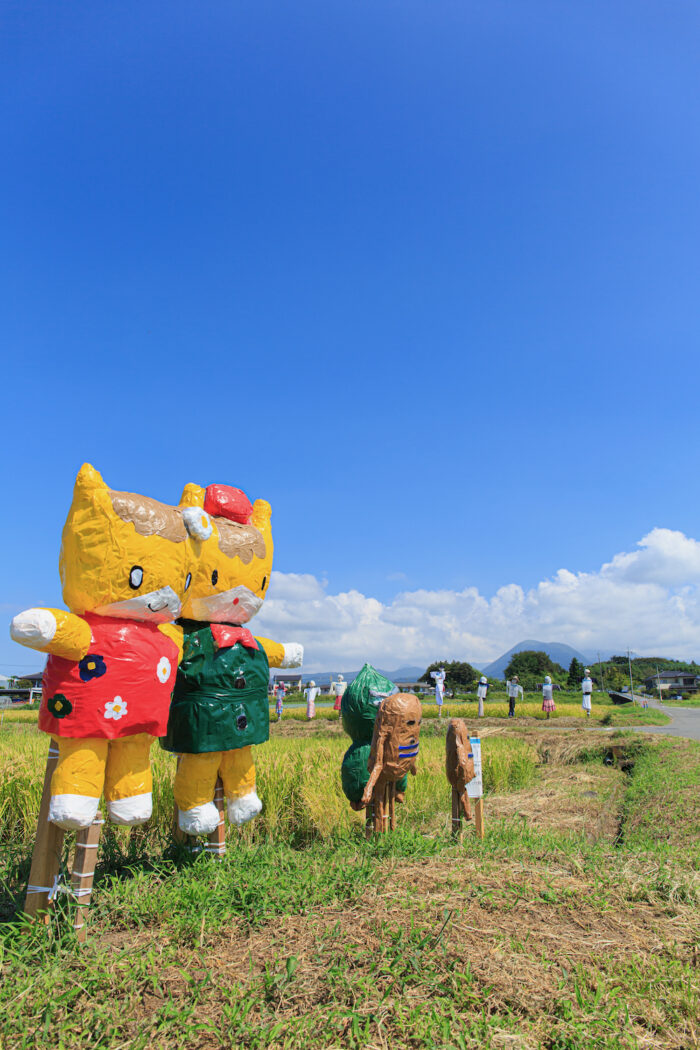 前橋市富士見町小暮の赤城大沼用水かかしまつり